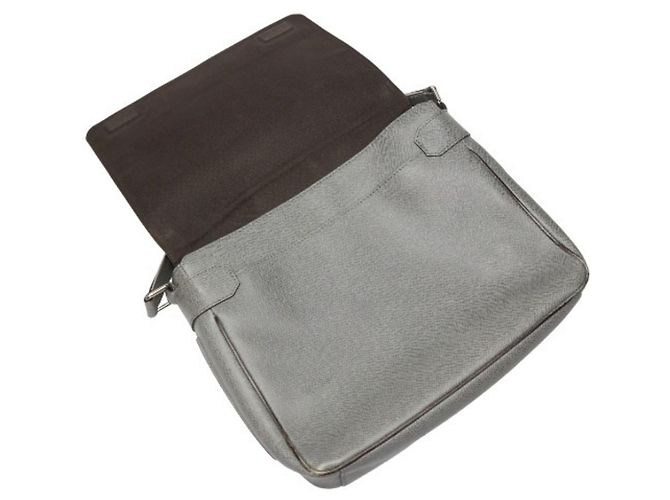 Borsa a spalla Roman MM in Taiga da uomo Louis Vuitton Marrone - vista 13