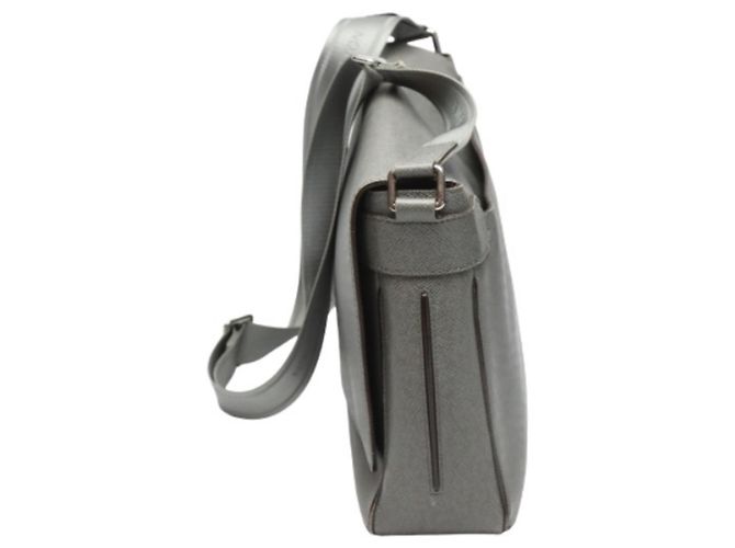 Borsa a spalla Roman MM in Taiga da uomo Louis Vuitton Marrone - vista 4