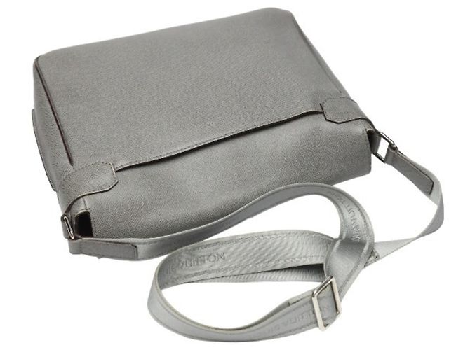Borsa a spalla Roman MM in Taiga da uomo Louis Vuitton Marrone - vista 7