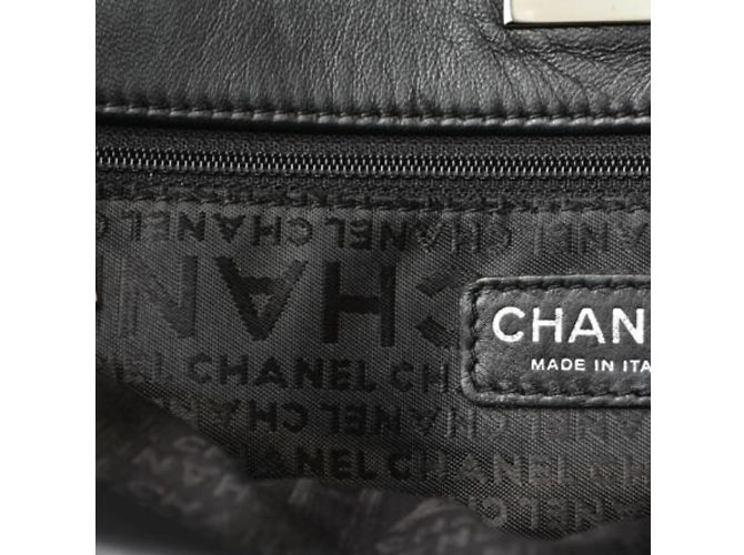 Chanel schwarze lackleder Tragetasche - Ansicht 10