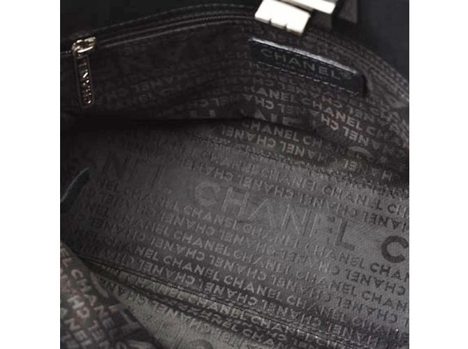 Chanel schwarze lackleder Tragetasche - Ansicht 9