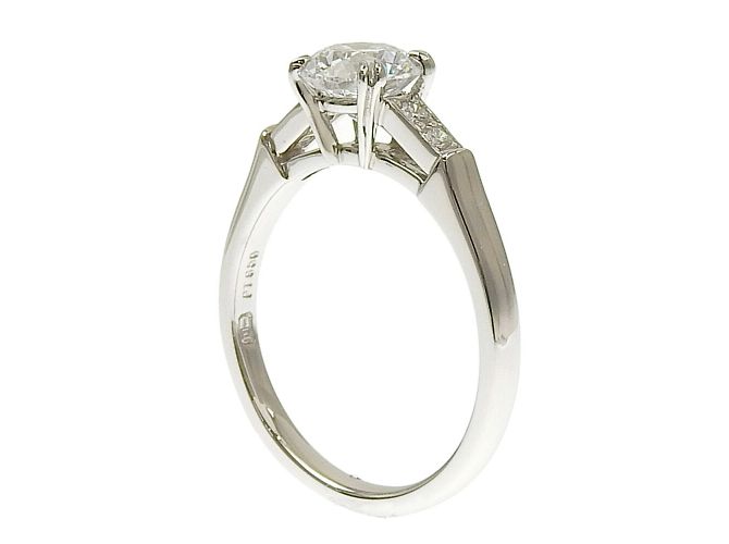 Harry Winston Platinring mit rundem Diamant - Ansicht 3