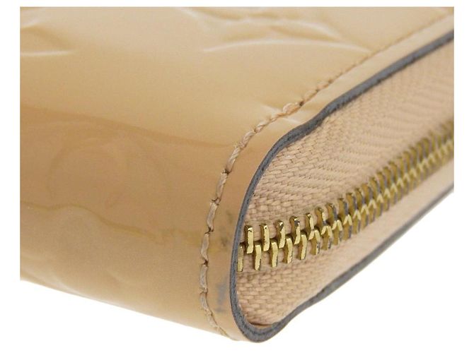 Monedero Zippy en Monogram Vernis de Louis Vuitton Beige - vista 4
