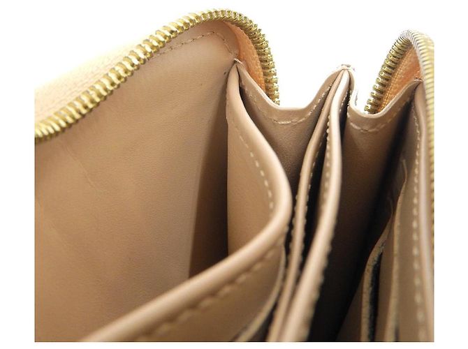 Monedero Zippy en Monogram Vernis de Louis Vuitton Beige - vista 6