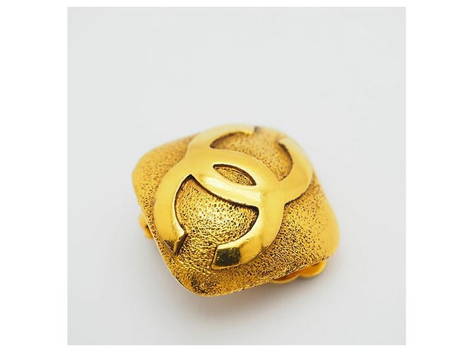 Timeless Orecchini Chanel Coco Clip in oro D'oro - vista 6