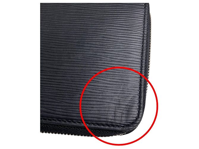 Louis Vuitton Noir Epi Zippy Organizer Black - view 10