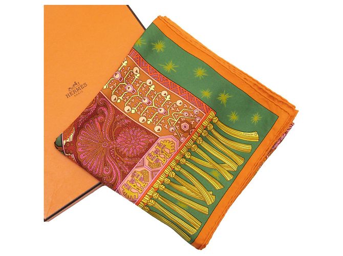 Hermès Sciarpa Hermes Carre 90 SU UN TAPPETO VOLANTE - vista 2