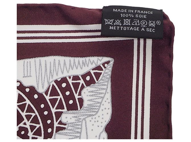 Silk In Hermès Écharpe Carré Petit Care Édition Limitée Hermes Bordeaux - vue 7