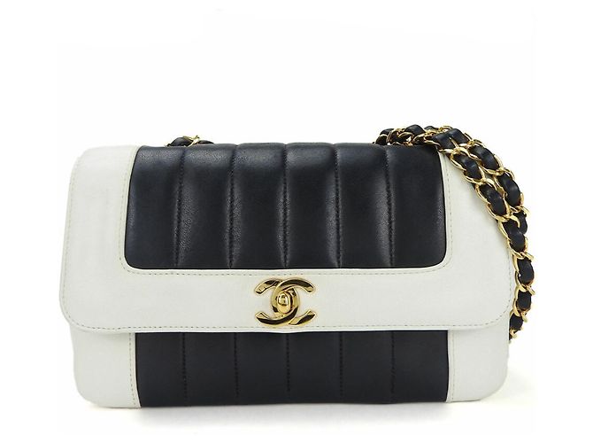 Borsa a spalla in pelle di agnello Chanel Mademoiselle Bianco Blu navy - vista 10