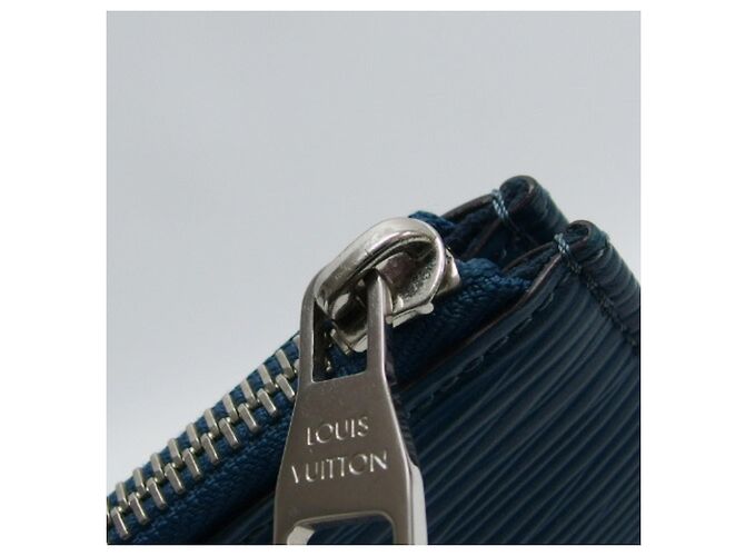Borsa Clutch Pochette Jules PM in Epi di Louis Vuitton Blu chiaro - vista 12