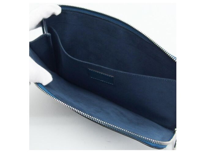 Borsa Clutch Pochette Jules PM in Epi di Louis Vuitton Blu chiaro - vista 6