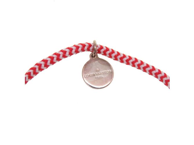 Bracciale Charm Silver Lockit di Louis Vuitton Brasserie Rosso - vista 4