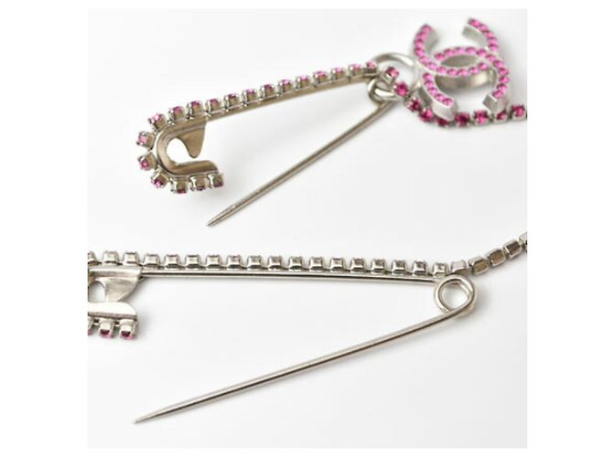Spilla in strass argento magenta Chanel - vista 4