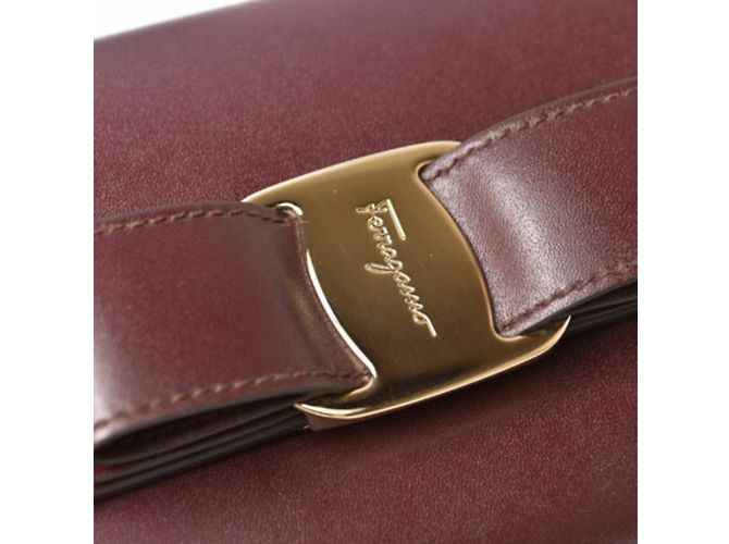 Cartera larga de cuero burdeos Salvatore Ferragamo - vista 2