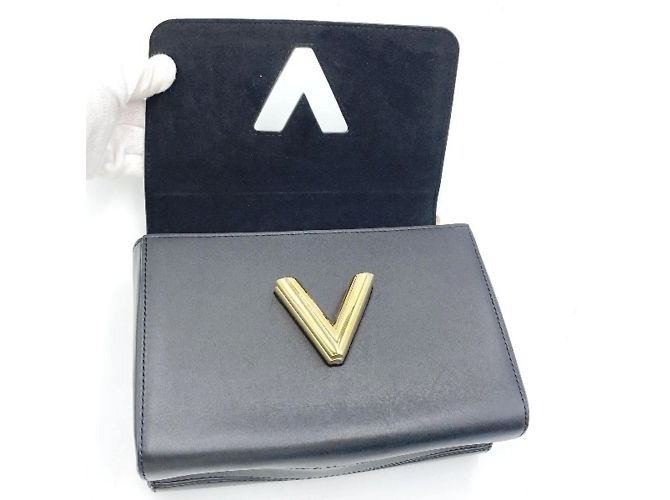 Sac à épaule Louis Vuitton Twist MM noir - vue 9