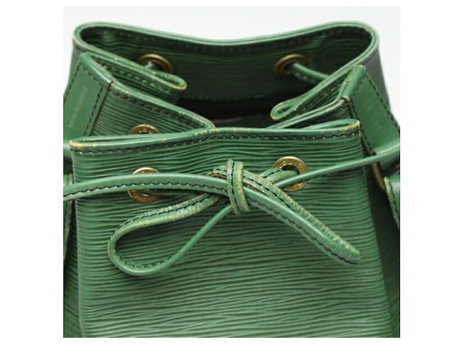 Noe Borsa a spalla Petit Noé Epi di Louis Vuitton - vista 7