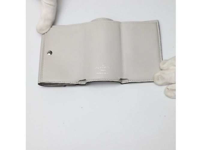 Billetera Compacta Discovery Louis Vuitton Blanco - vista 5