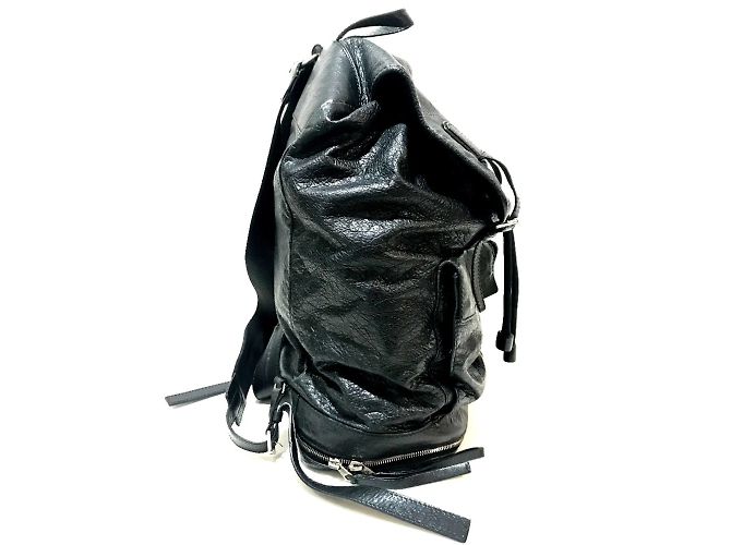 Schwarzer Leder-Rucksack von Balenciaga - Ansicht 3