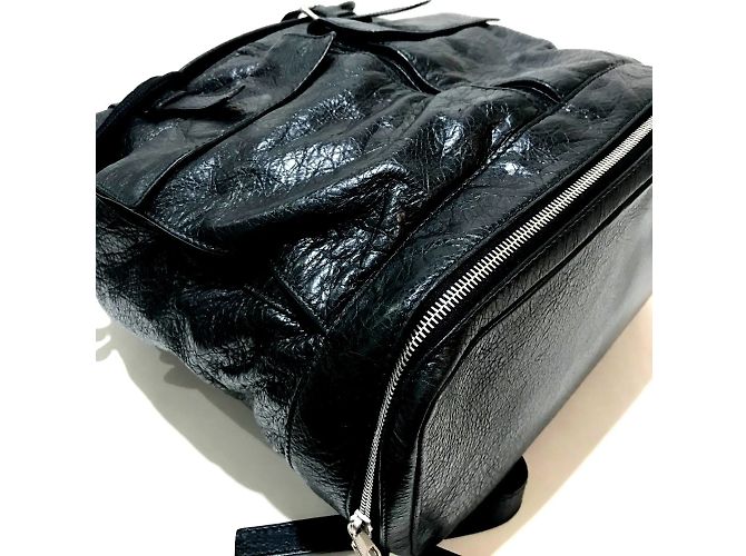 Schwarzer Leder-Rucksack von Balenciaga - Ansicht 4