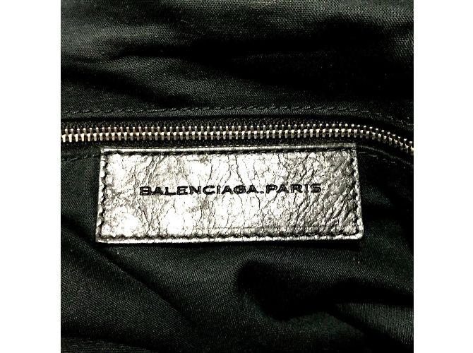 Schwarzer Leder-Rucksack von Balenciaga - Ansicht 9