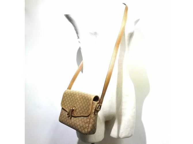 Céline Borsa a spalla in PVC beige da donna con motivo Old Macadam di Celine - vista 8
