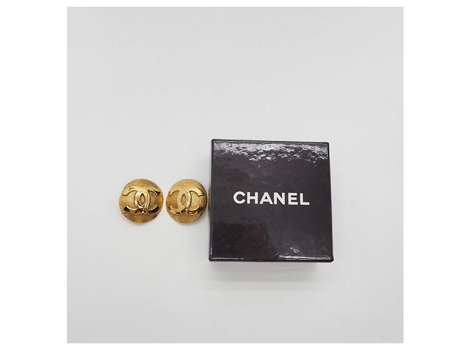 Orecchini Chanel Coco in metallo dorato D'oro - vista 9