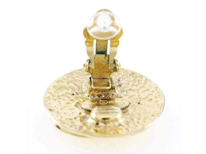 Orecchini matelassé in oro placcato vintage di Chanel - vista 5