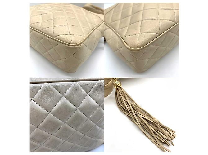 Borsa a spalla Chanel in pelle di agnello matelassé beige - vista 4