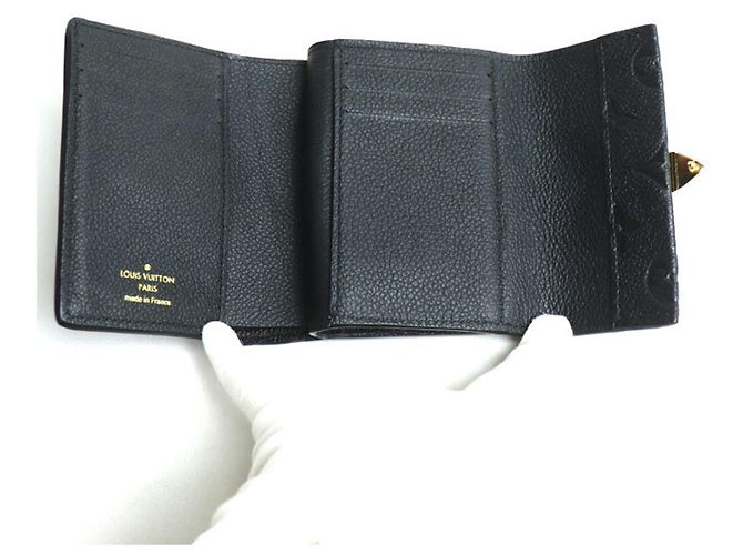 Cartera Metis Compact Tri-fold de Louis Vuitton Negro - vista 3
