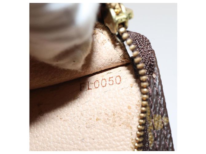 LOUIS VUITTON Monogram Bucket PM Pouch Accessory Pouch LV Auth am6458 Monograma - vista 12
