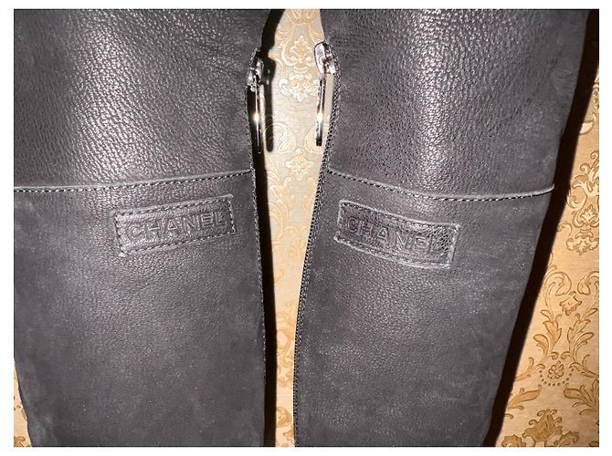 Botas Chanel de cuero negro - vista 2