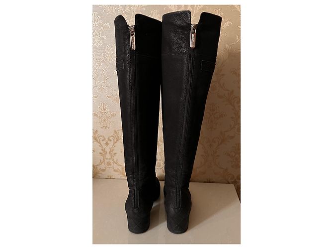 Botas Chanel de cuero negro - vista 5