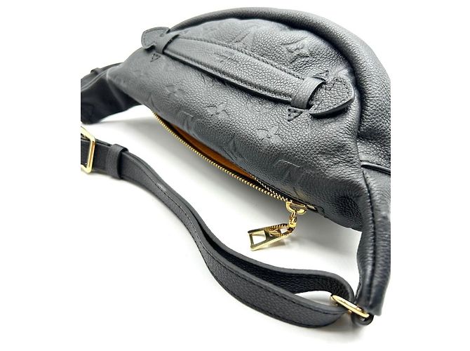 Sac Louis Vuitton bumbag état neuf Noir - vue 2