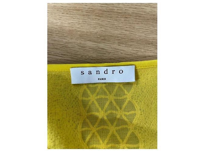 Sandro Mini-Kleid mit Rundhalsausschnitt aus gelbem Polyester Kamel - Ansicht 6