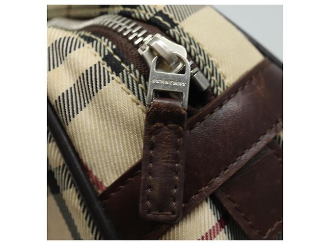 Borsa a mano in nylon nero e beige con motivo Nova Check di BURBERRY Auth yk13499 - vista 10