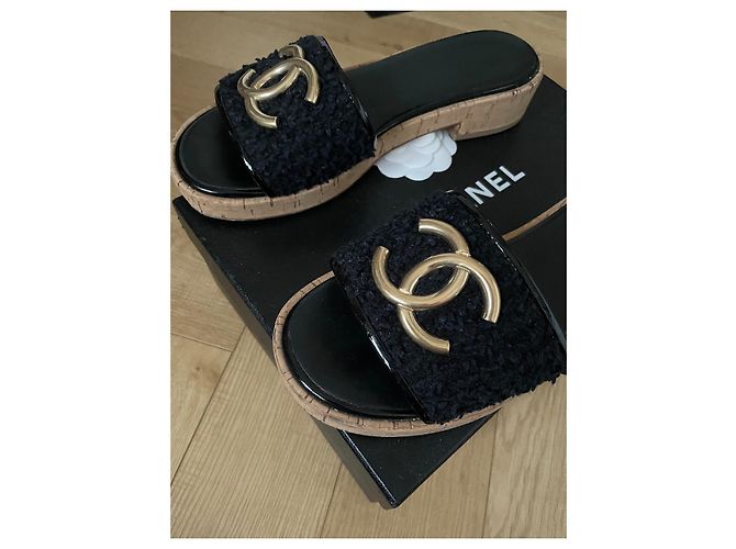 Sandali Chanel in Tweed Nero con Hardware CC Dorato - vista 6