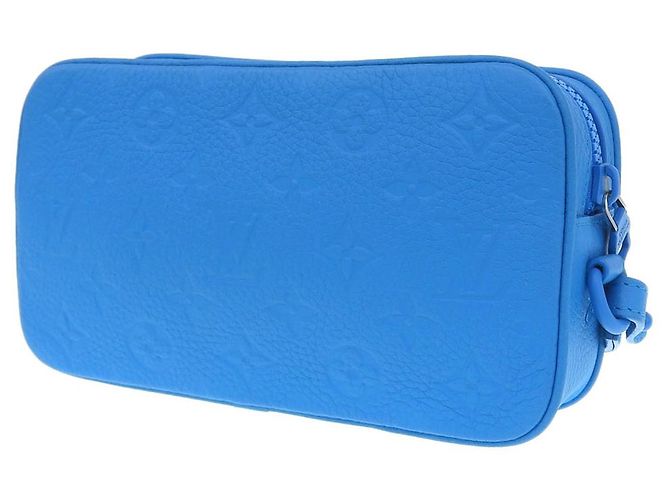 Borsa Clutch Pochette Volga Monogram Louis Vuitton M53557 Blu - vista 2