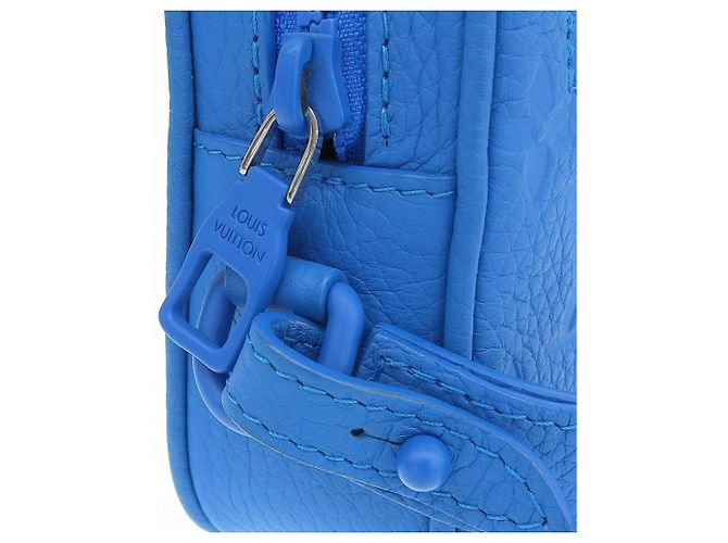 Borsa Clutch Pochette Volga Monogram Louis Vuitton M53557 Blu - vista 5