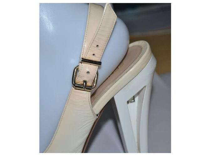 Fendi Sandalen weiß Lackleder Größe 37 - Ansicht 5