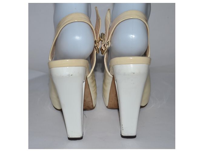 Fendi Sandalen weiß Lackleder Größe 37 - Ansicht 6