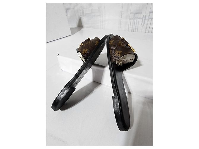 Louis Vuitton Lock it mule basso Marrone/Nero Taglia 38 - vista 3