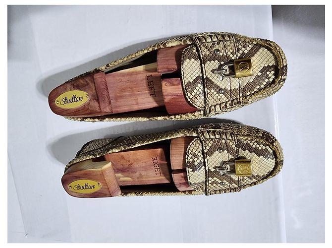 LOUIS VUITTON Mocassini Loafers Lock It Pelle di Serpente Taglia 37.5 - vista 13