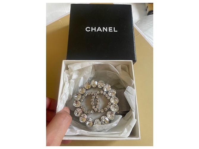 Cintura Chanel con Logo Doppio CC e Cristalli Argentata Argento - vista 8