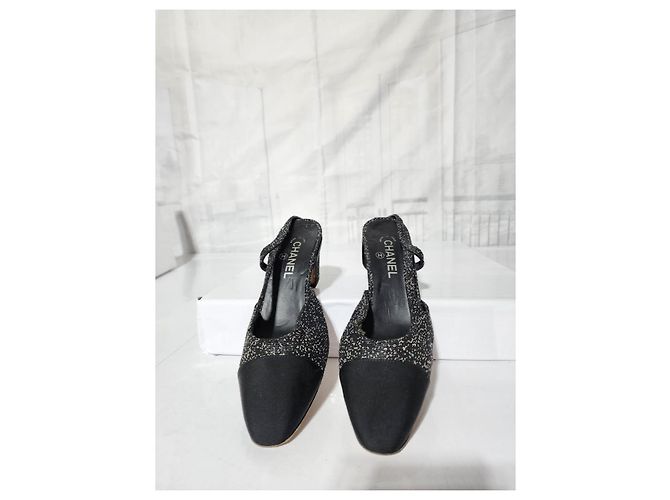 Décolleté CHANEL Slingback in tweed, gros-grain e paillettes nere, taglia 40.5 - vista 6