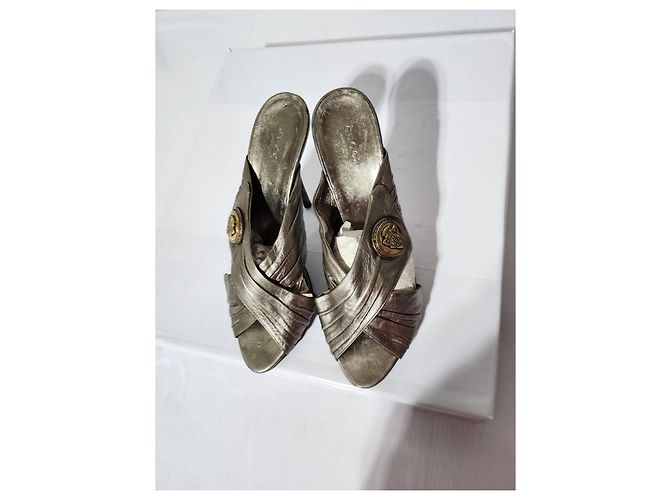 Zoccoli GUCCI Patent Hysteria Taglia 40C Marrone - vista 11