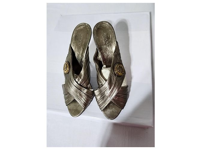 Zoccoli GUCCI Patent Hysteria Taglia 40C Marrone - vista 9