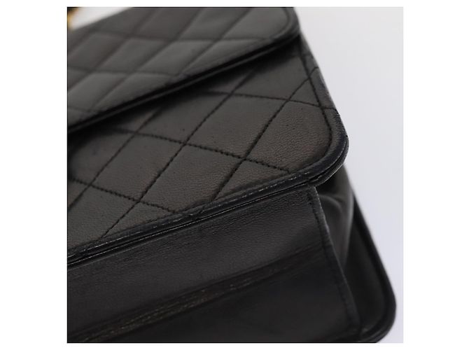 CHANEL Matelassé Ketten-Schultertasche aus Lammleder Schwarz CC Auth 83342 - Ansicht 15