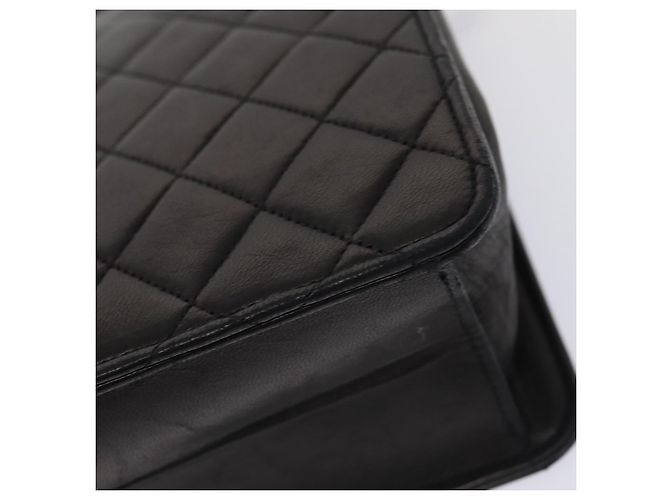 CHANEL Matelassé Ketten-Schultertasche aus Lammleder Schwarz CC Auth 83342 - Ansicht 17