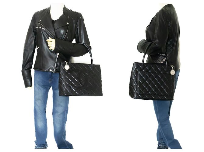 Bolso de hombro de caviar plateado CHANEL con medallón negro SV - vista 12