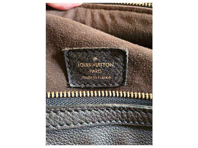 Mahina Babylone Borsa Tote Louis Vuitton Mahina in Pelle Marrone Cioccolato Marrone scuro - vista 7